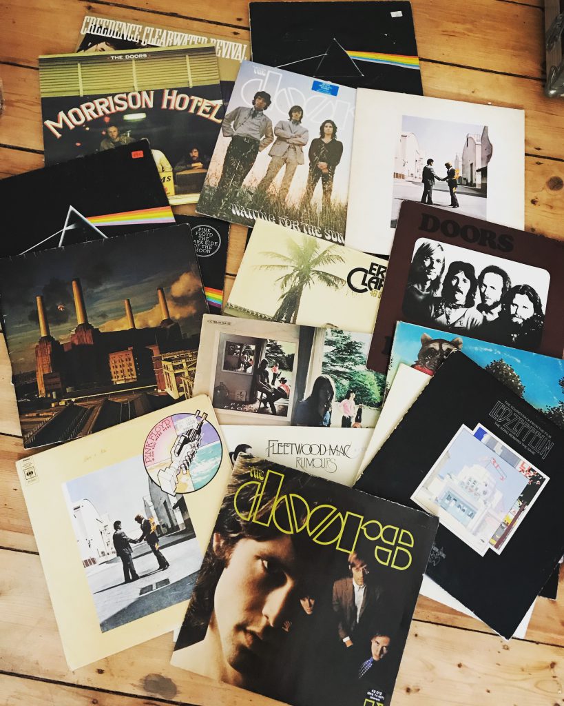 Rock Schallplatten mit den Künstlern The Doors, Pink Floyd, Led Zeppelin